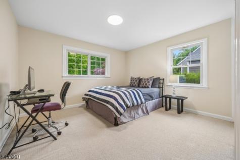 14 Fen Court Madison NJ 07940