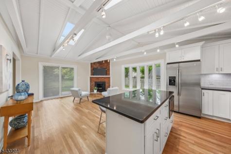 14 Fen Court Madison NJ 07940