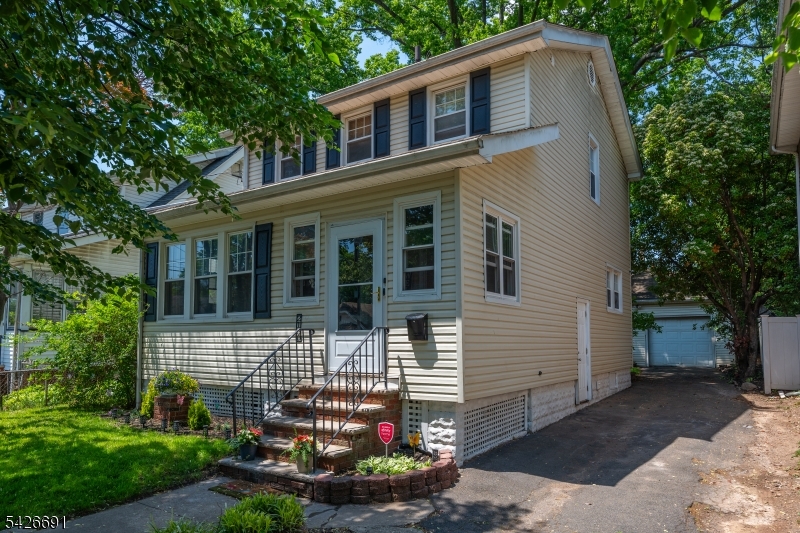 2160 Allen Street Rahway NJ 07065