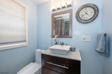 2160 Allen Street Rahway NJ 07065