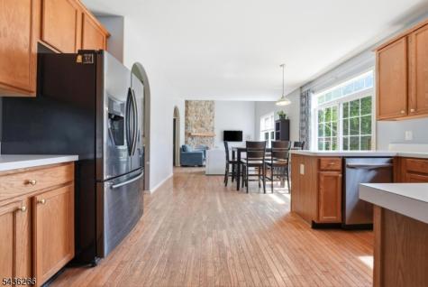 44 Haze Way Lopatcong NJ 08865