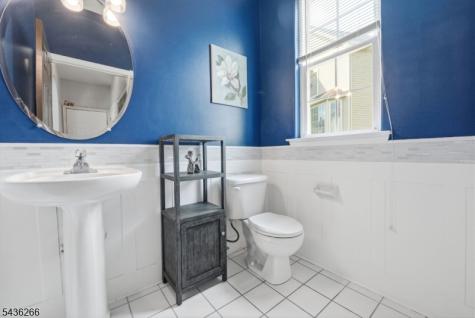 44 Haze Way Lopatcong NJ 08865