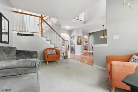 44 Haze Way Lopatcong NJ 08865