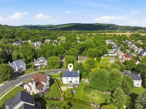 44 Haze Way Lopatcong NJ 08865