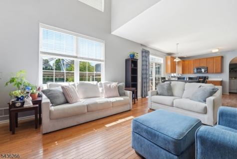 44 Haze Way Lopatcong NJ 08865