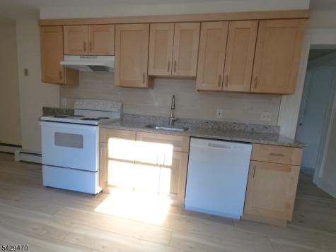 15 E Clay Avenue Roselle Park NJ 07204