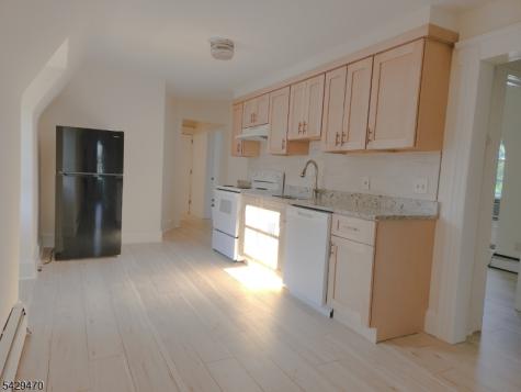 15 E Clay Avenue Roselle Park NJ 07204