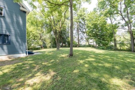 30 Henderson Street Oxford NJ 07863