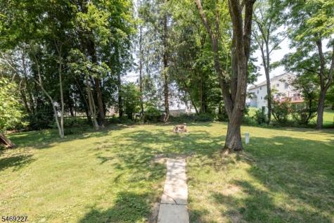30 Henderson Street Oxford NJ 07863