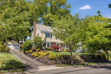 90 Stonehouse Road Glen Ridge Boro NJ 07028
