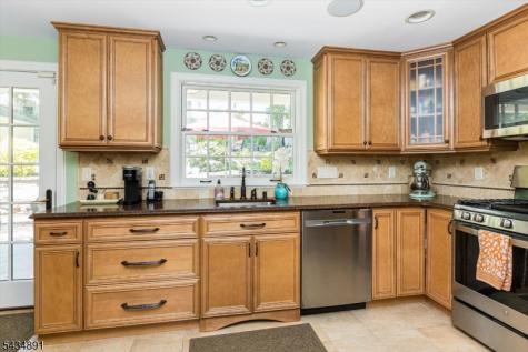 90 Stonehouse Road Glen Ridge Boro NJ 07028