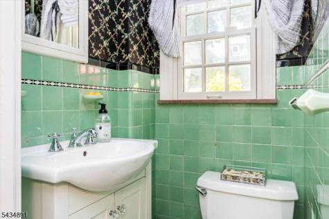 90 Stonehouse Road Glen Ridge Boro NJ 07028