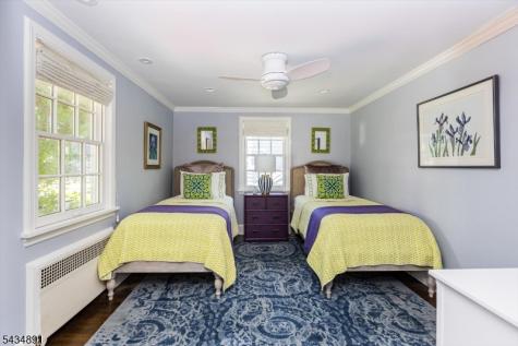 90 Stonehouse Road Glen Ridge Boro NJ 07028
