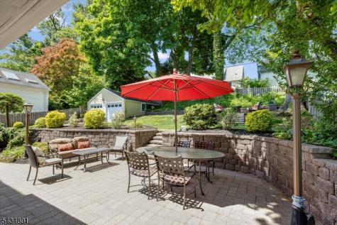 90 Stonehouse Road Glen Ridge Boro NJ 07028