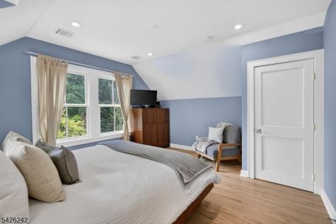 89 Myrtle Avenue Millburn NJ 07041