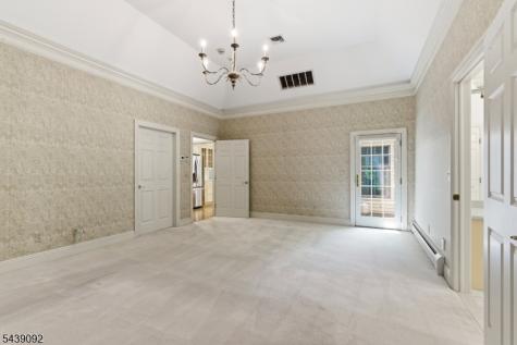 7 Alex Court Wyckoff NJ 07481
