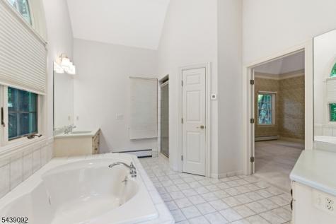 7 Alex Court Wyckoff NJ 07481