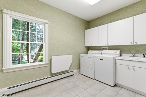 7 Alex Court Wyckoff NJ 07481