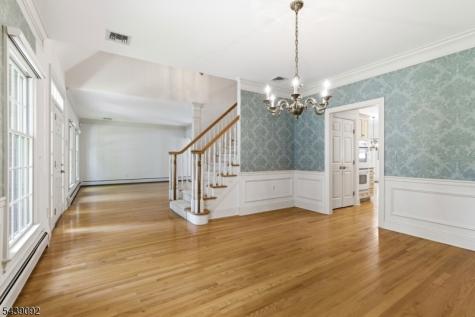 7 Alex Court Wyckoff NJ 07481
