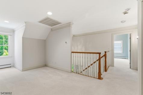 7 Alex Court Wyckoff NJ 07481