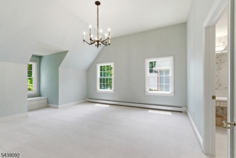 7 Alex Court Wyckoff NJ 07481