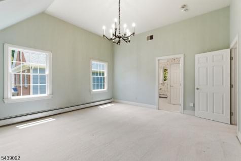 7 Alex Court Wyckoff NJ 07481