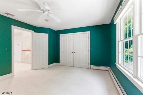 7 Alex Court Wyckoff NJ 07481