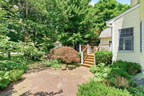 7 Alex Court Wyckoff NJ 07481