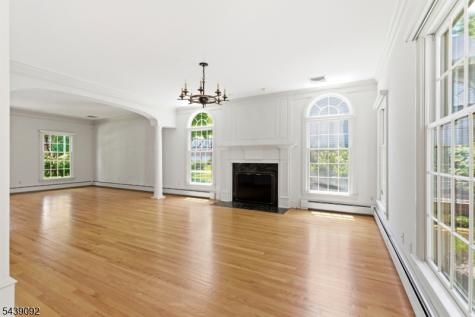 7 Alex Court Wyckoff NJ 07481