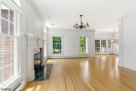 7 Alex Court Wyckoff NJ 07481