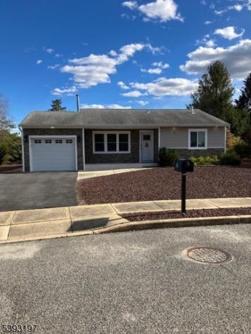 5 Shaw Court Berkeley NJ 08757