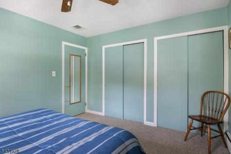 14 Justine Place Roxbury NJ 07876