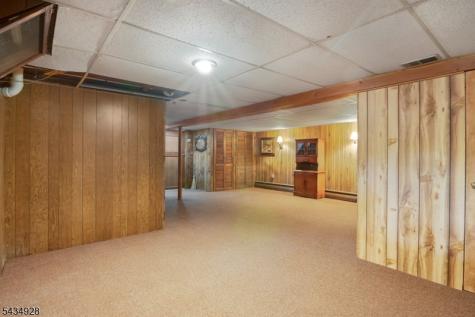 14 Justine Place Roxbury NJ 07876