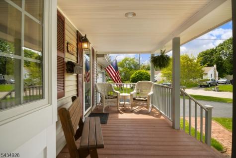 14 Justine Place Roxbury NJ 07876