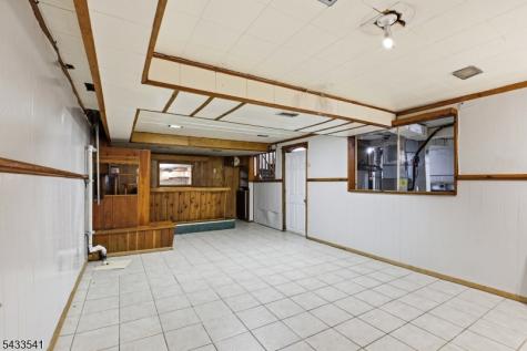 629 Erudo Street Linden NJ 07036