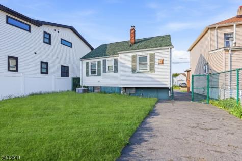 629 Erudo Street Linden NJ 07036