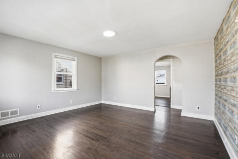 629 Erudo Street Linden NJ 07036