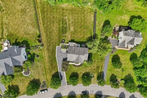 18 Steeple View Court West Amwell NJ 08530