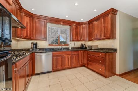 120 Allerton Road Clinton NJ 08801