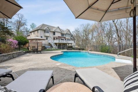 9 Mills Ridge Sparta NJ 07871
