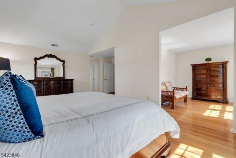 64 Bradley Lane Bridgewater NJ 08807