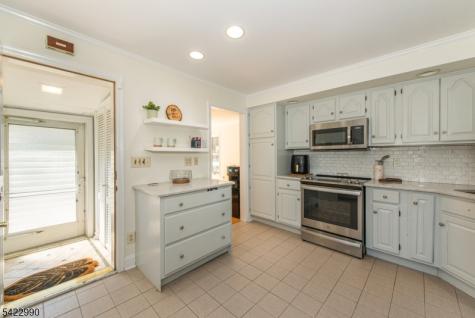 116 Chincopee Road Jefferson NJ 07849