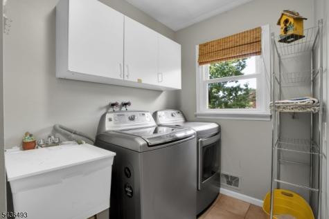 2 Edgewood Avenue N West Orange NJ 07052