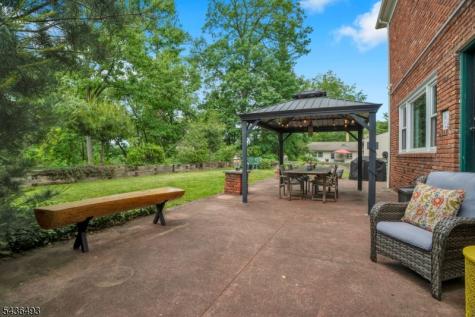 2 Edgewood Avenue N West Orange NJ 07052