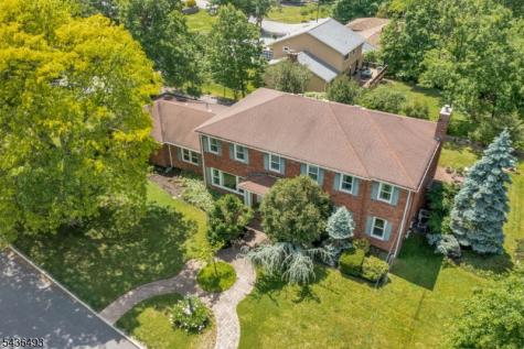 2 Edgewood Avenue N West Orange NJ 07052