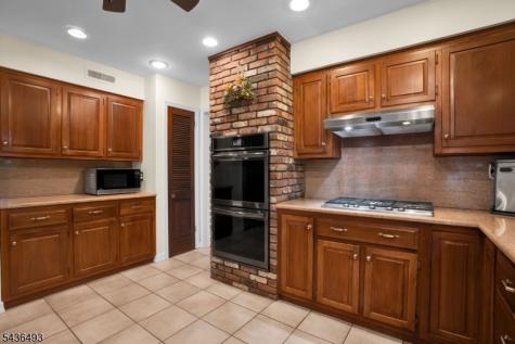 2 Edgewood Avenue N West Orange NJ 07052