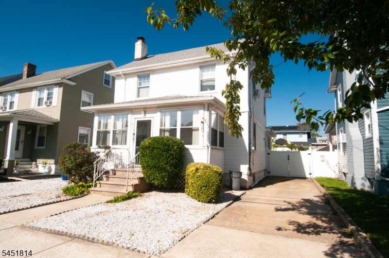 753 Bailey Avenue Elizabeth NJ 07208