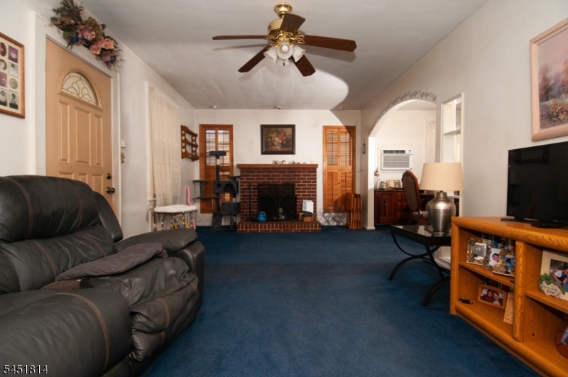 753 Bailey Avenue Elizabeth NJ 07208