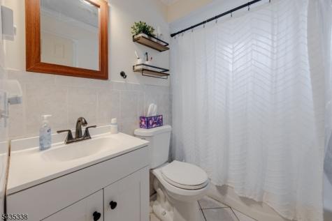 1 Bantry Court Vernon NJ 07422