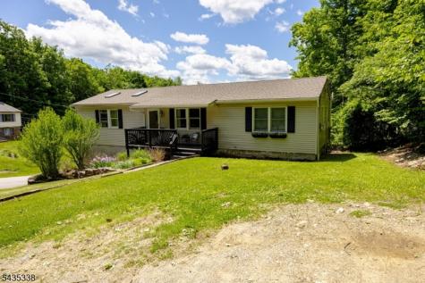 1 Bantry Court Vernon NJ 07422